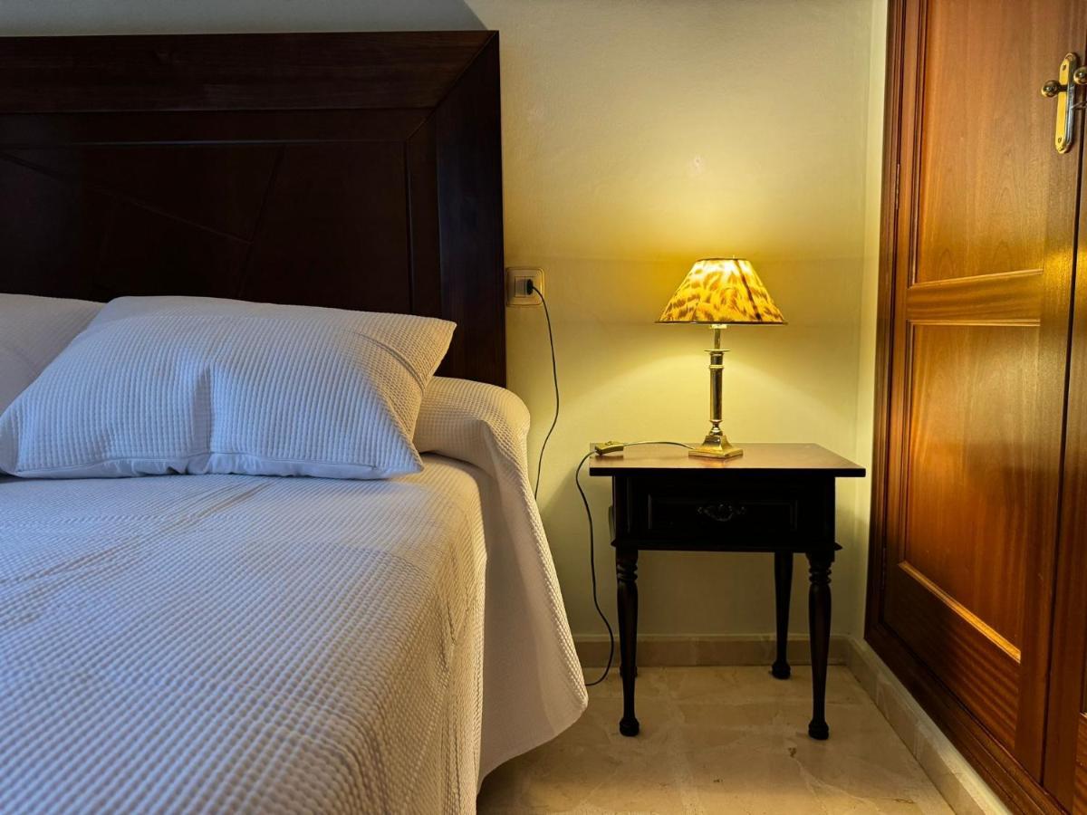 Apartamento Buen Pastor Con Parking Gratuito Córdoba Kültér fotó